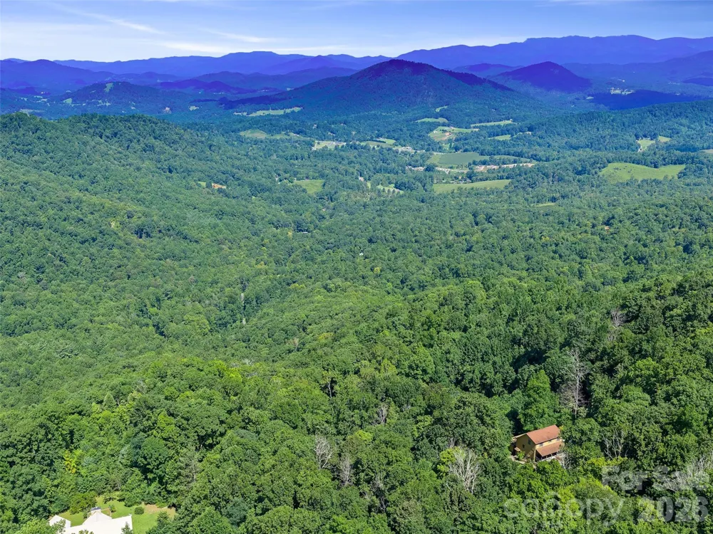 185 Blue Bird Lane Spruce Pine, NC 28777