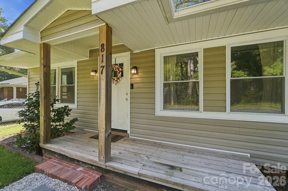 817 E Dunlap Street Lancaster, SC 29720