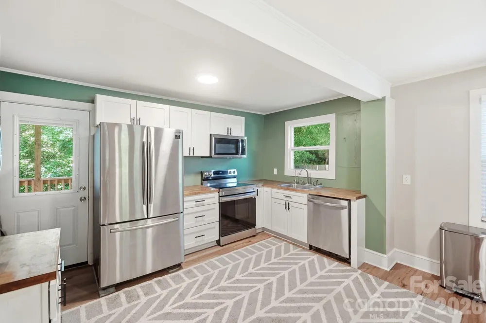 817 E Dunlap Street Lancaster, SC 29720