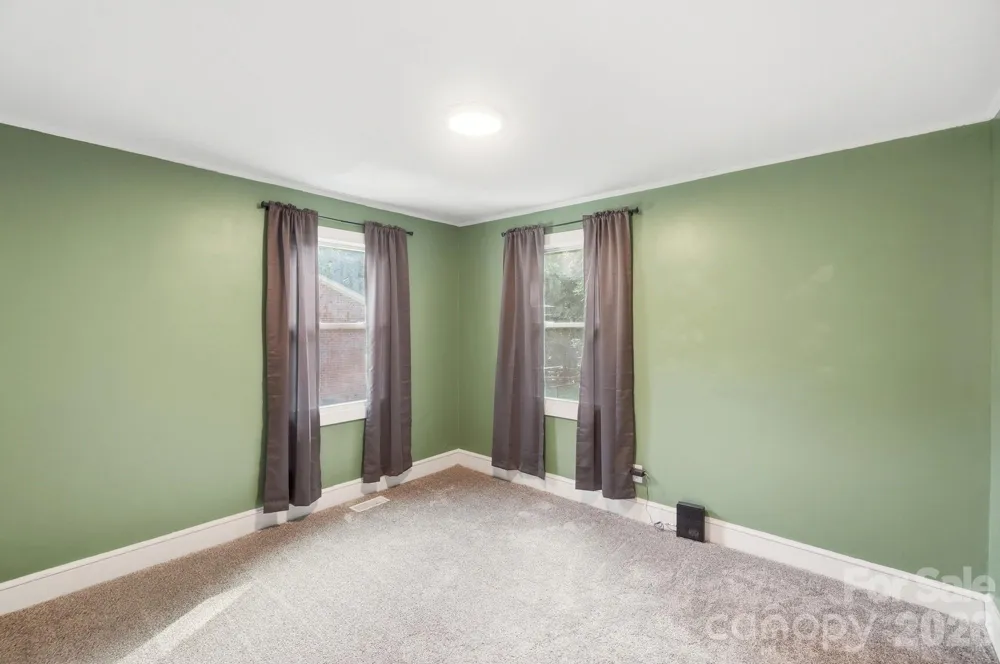 817 E Dunlap Street Lancaster, SC 29720