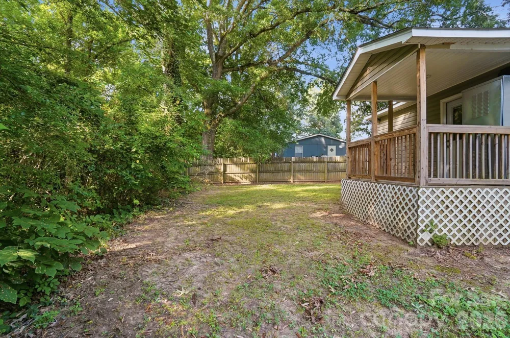 817 E Dunlap Street Lancaster, SC 29720