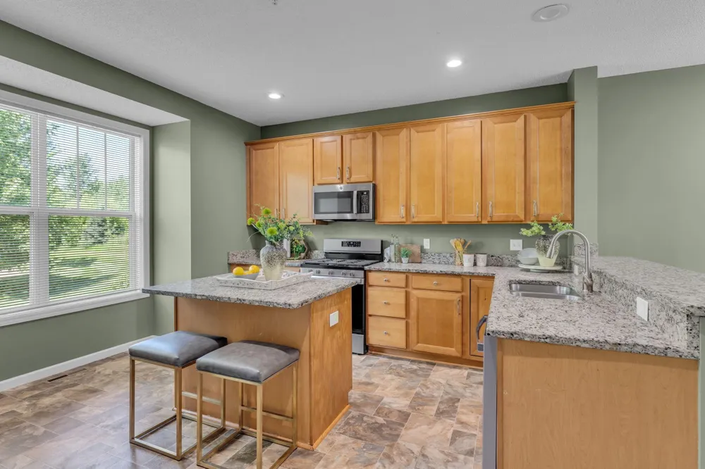 11300 Sand Castle Drive #D Woodbury, MN 55129