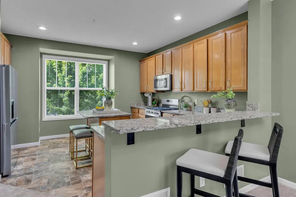 11300 Sand Castle Drive #D Woodbury, MN 55129