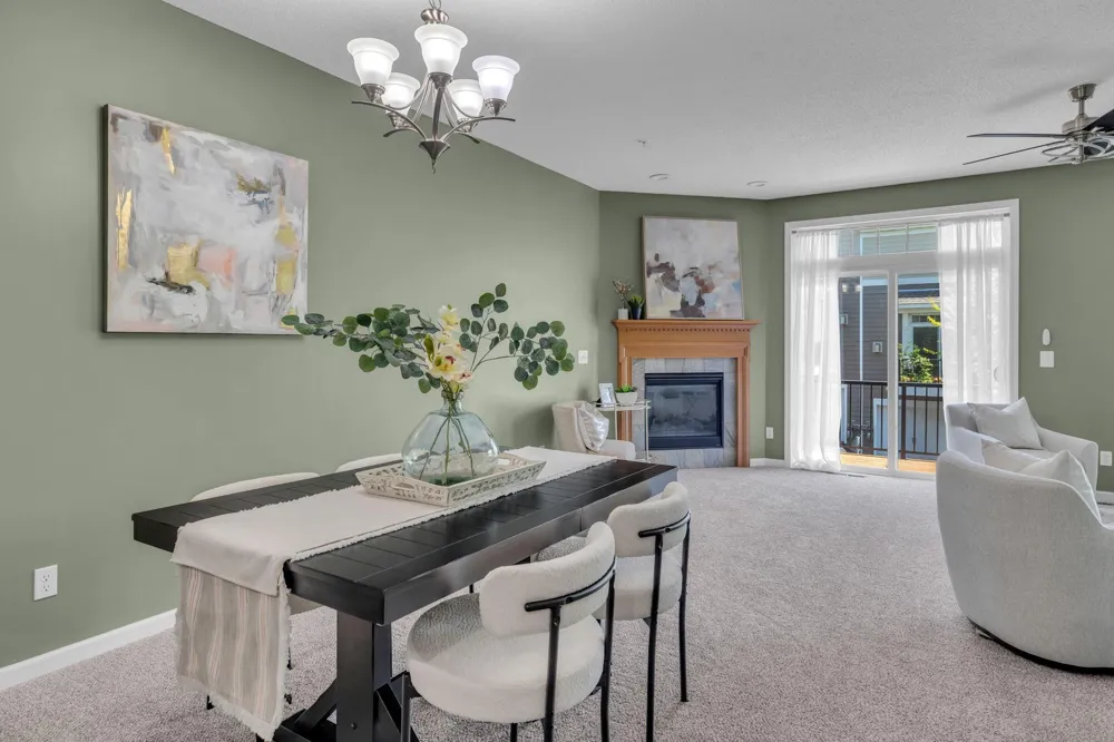 11300 Sand Castle Drive #D Woodbury, MN 55129