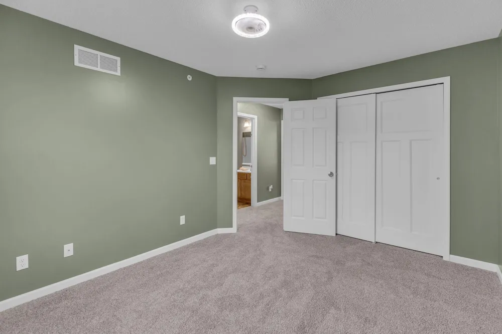 11300 Sand Castle Drive #D Woodbury, MN 55129