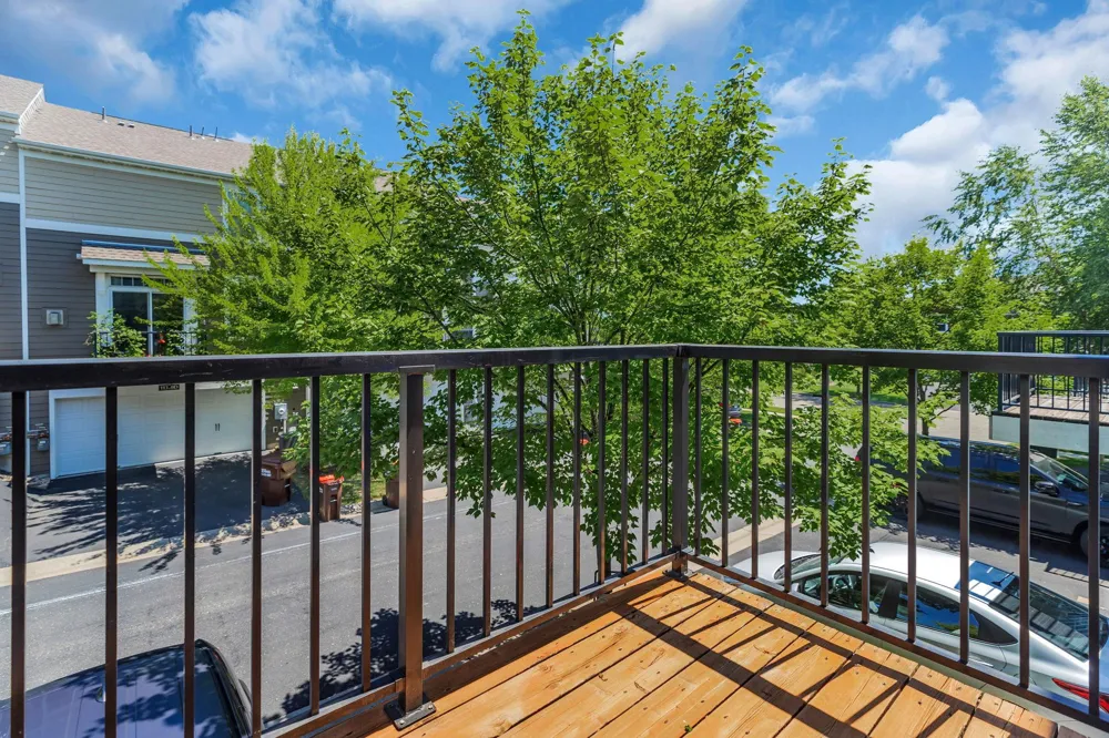 11300 Sand Castle Drive #D Woodbury, MN 55129