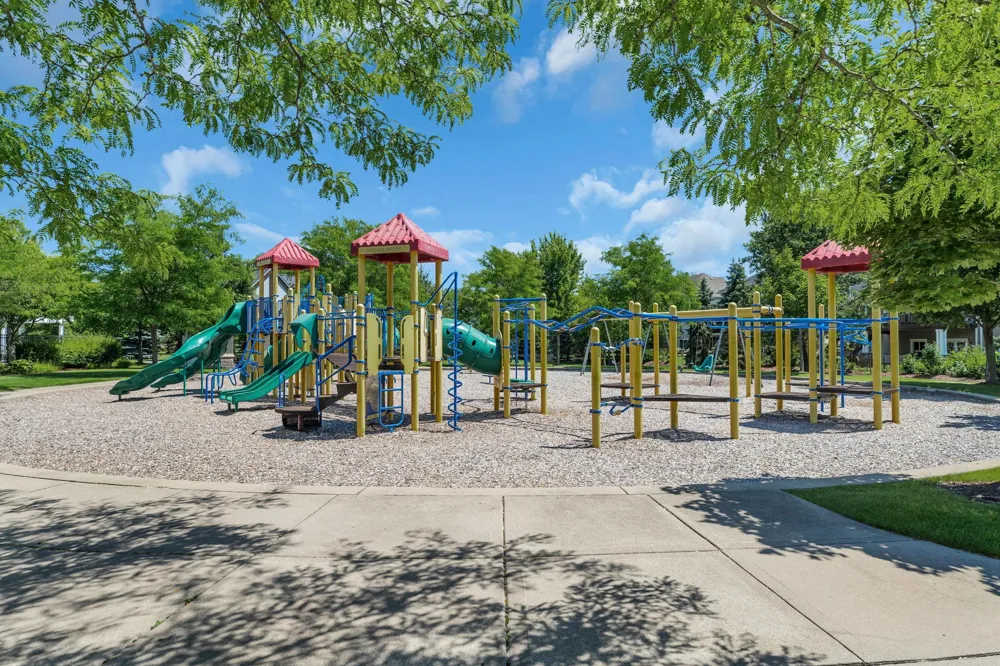 11300 Sand Castle Drive #D Woodbury, MN 55129