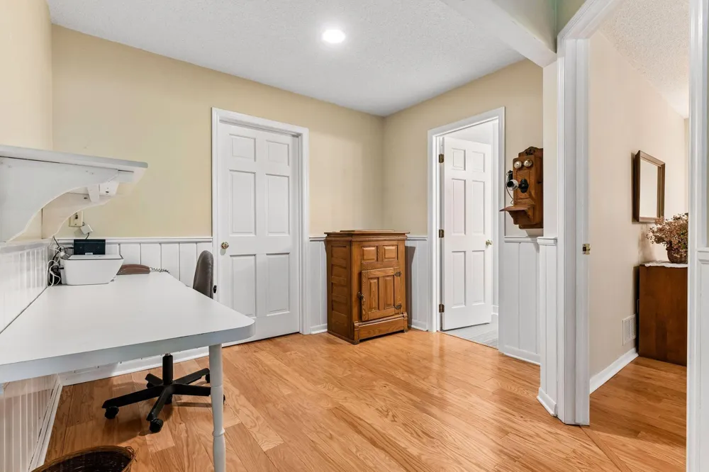 1774 Green Crest Drive Victoria, MN 55386