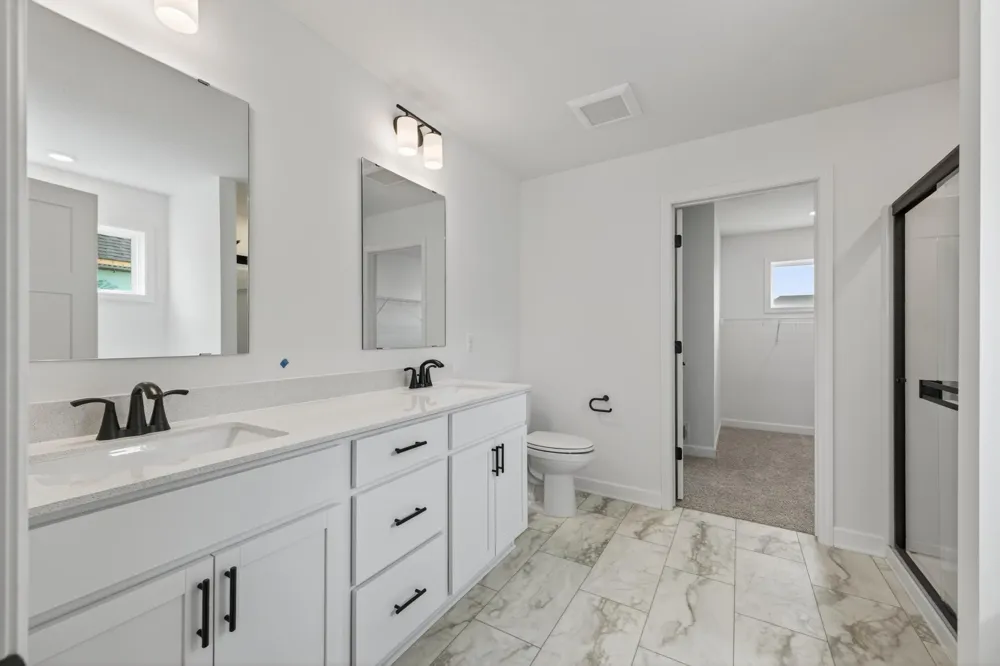 8644 Periwinkle Boulevard Woodbury, MN 55129
