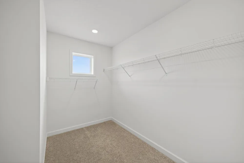 8644 Periwinkle Boulevard Woodbury, MN 55129