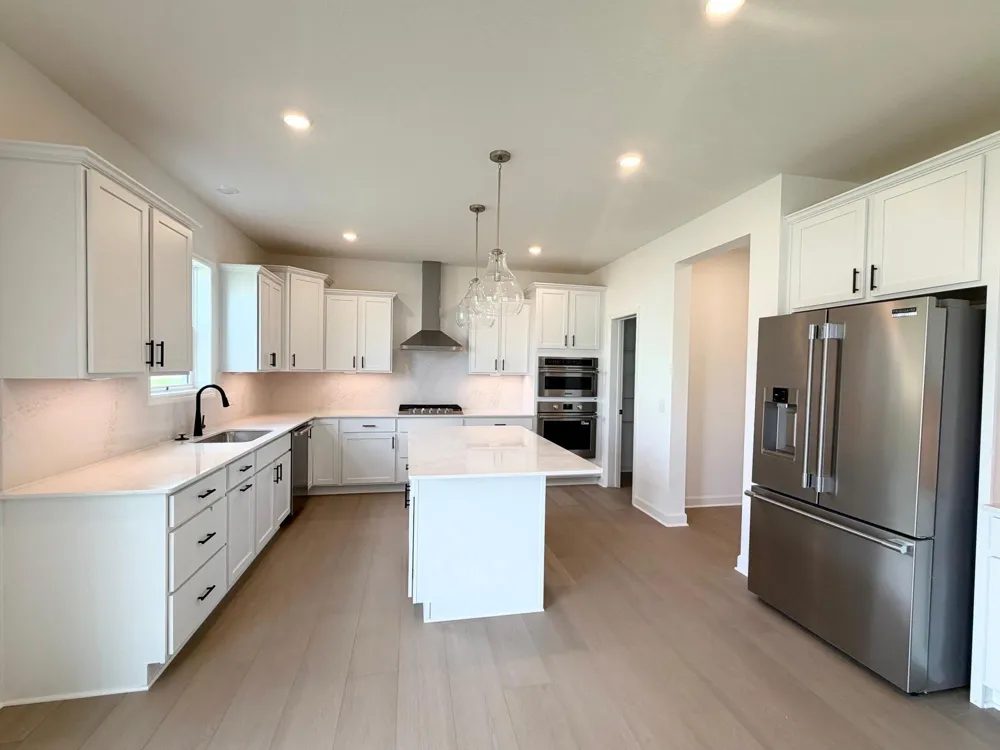 8644 Periwinkle Boulevard Woodbury, MN 55129