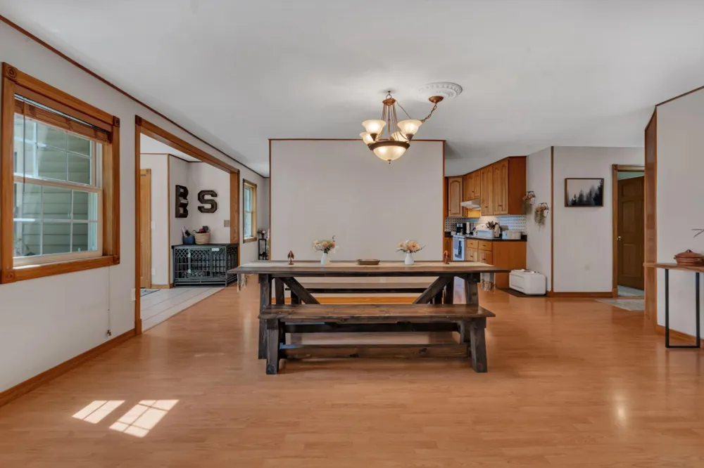 9372 71st Street NE Spicer, MN 56288