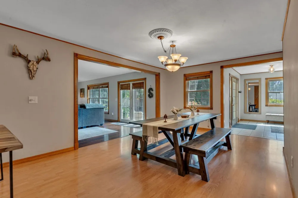 9372 71st Street NE Spicer, MN 56288