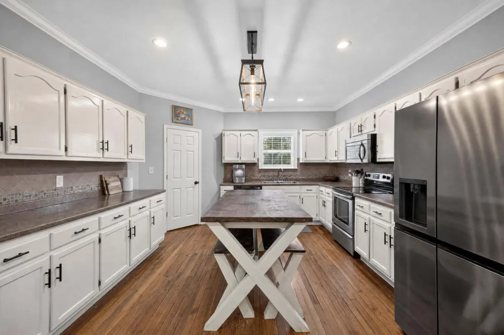 3353 Whitney Street Lupton City, TN 37351