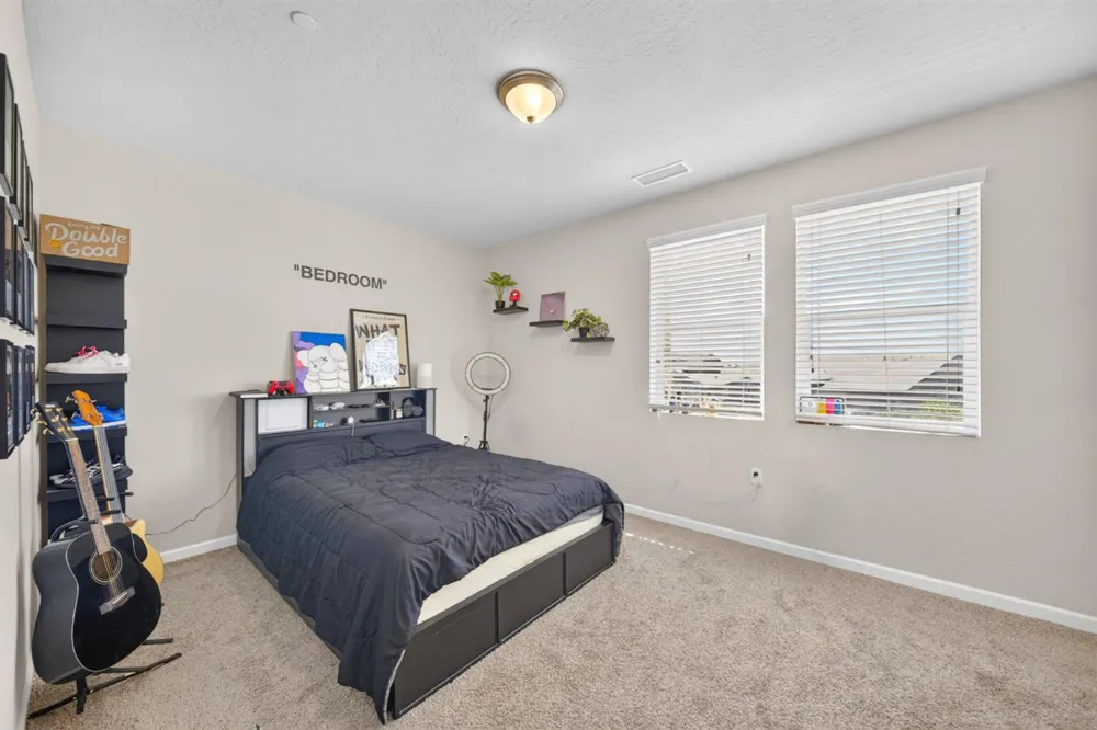 987 Groveland Avenue W Madera, CA 93636