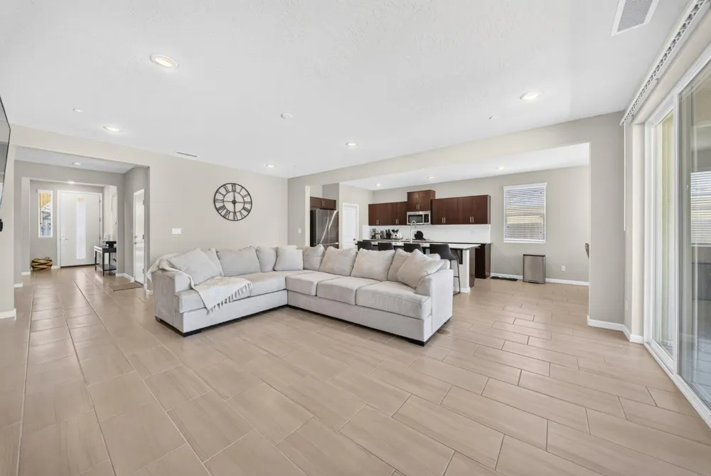 987 Groveland Avenue W Madera, CA 93636