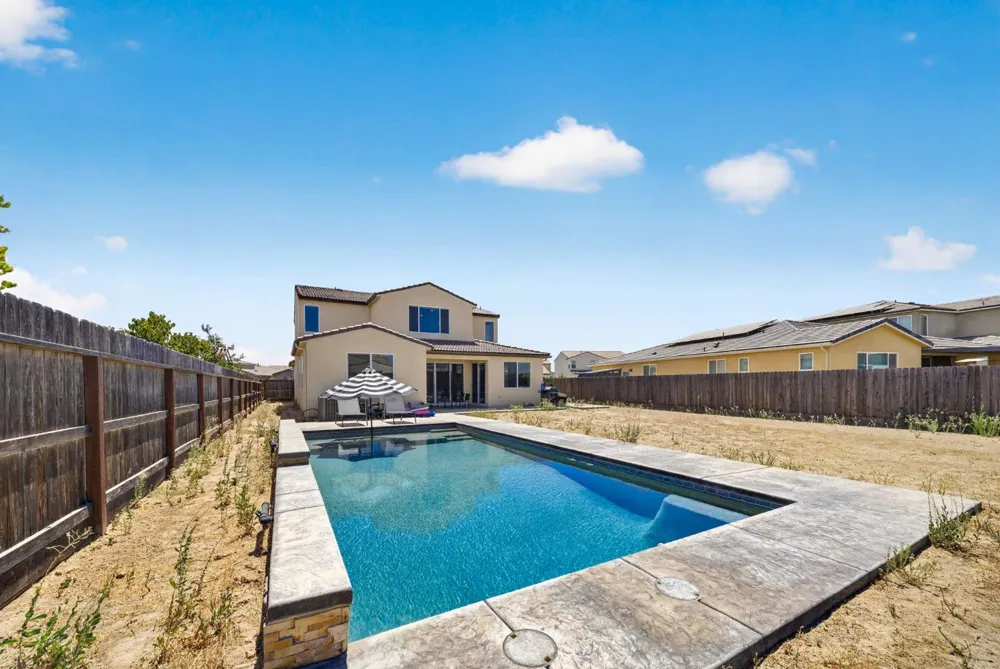 987 Groveland Avenue W Madera, CA 93636