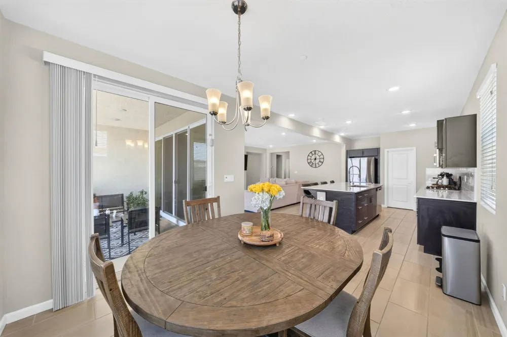 987 Groveland Avenue W Madera, CA 93636