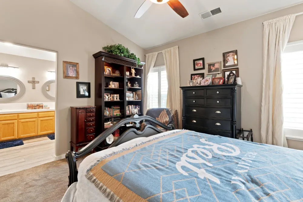 3363 Cambria Avenue Madera, CA 93637