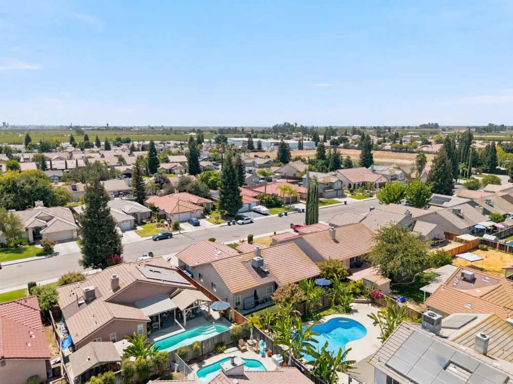 3363 Cambria Avenue Madera, CA 93637