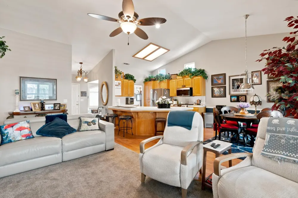 3363 Cambria Avenue Madera, CA 93637