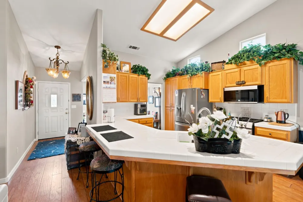 3363 Cambria Avenue Madera, CA 93637