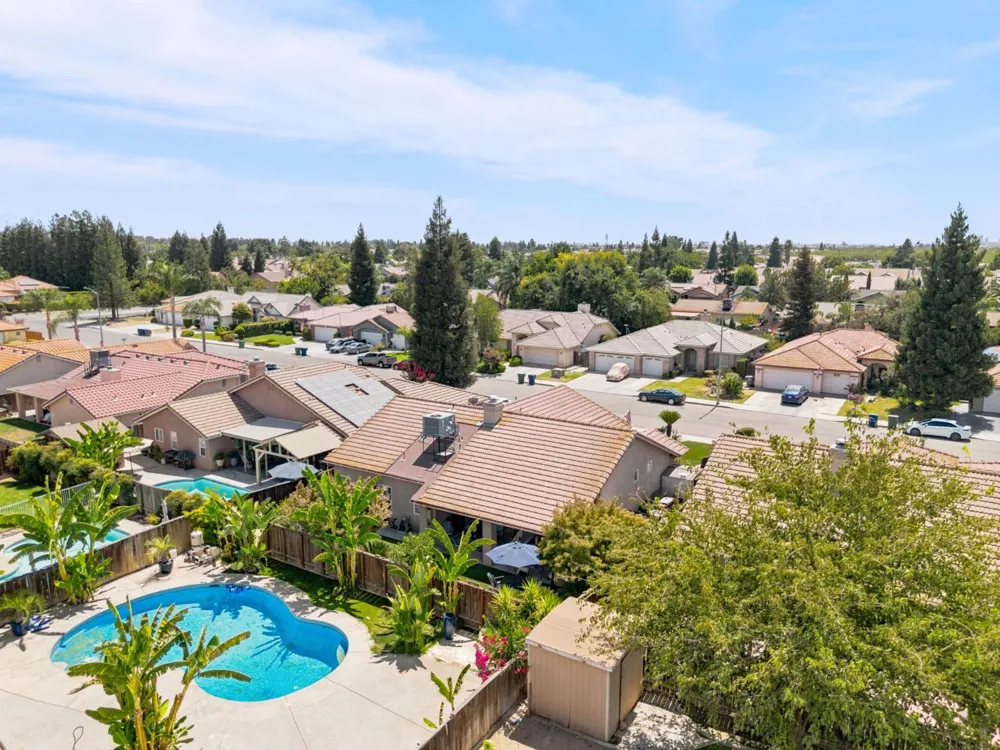 3363 Cambria Avenue Madera, CA 93637
