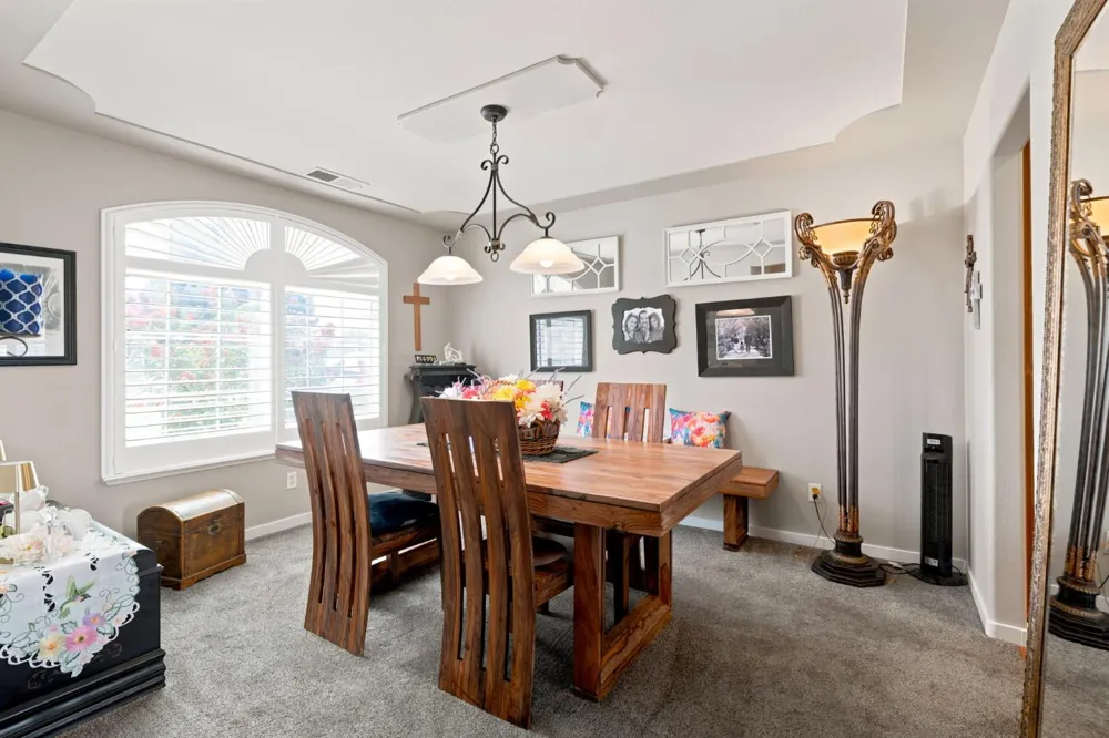 3363 Cambria Avenue Madera, CA 93637