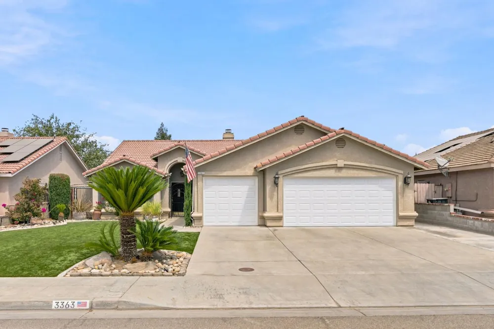 3363 Cambria Avenue Madera, CA 93637