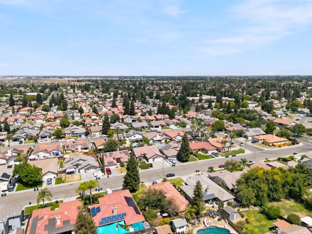 3363 Cambria Avenue Madera, CA 93637