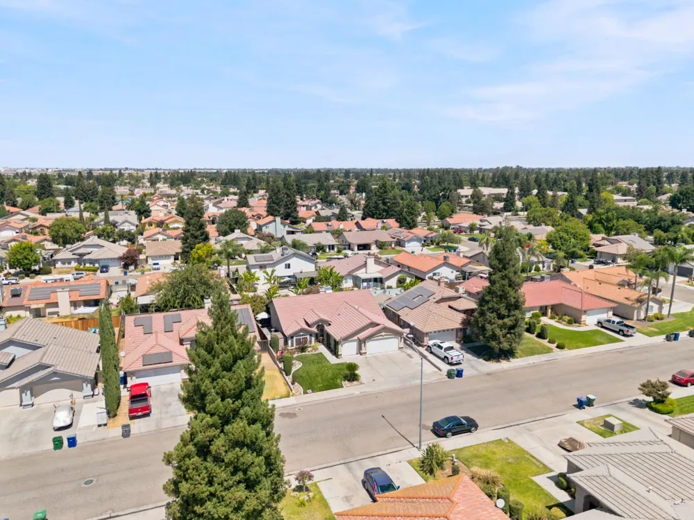 3363 Cambria Avenue Madera, CA 93637