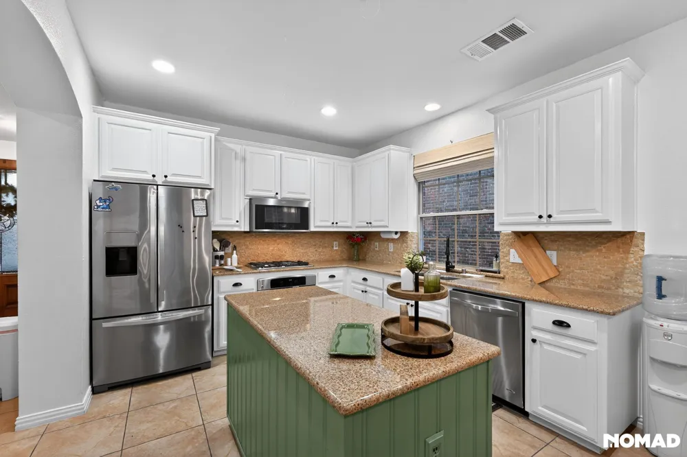 1128 Wilson Drive Lantana, TX 76226