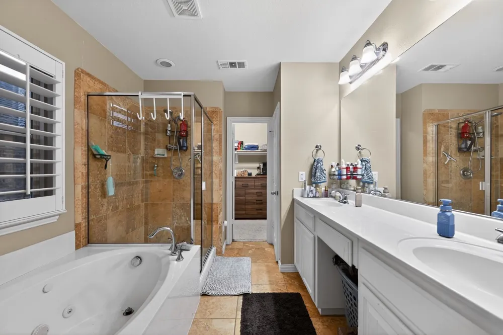 1128 Wilson Drive Lantana, TX 76226