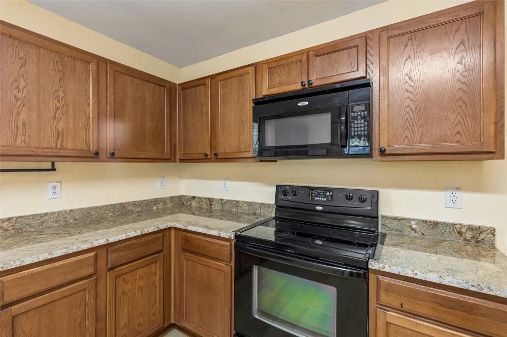 4524 Willow Rock Lane Fort Worth, TX 76244