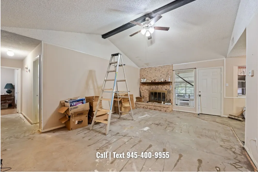 913 Redbud Street Crowley, TX 76036