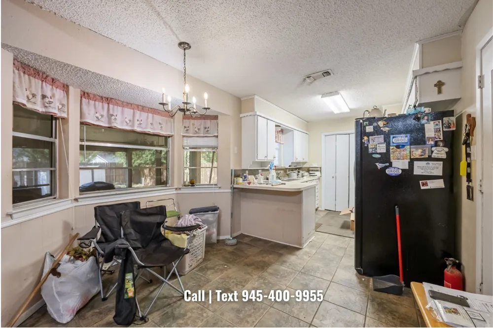 913 Redbud Street Crowley, TX 76036