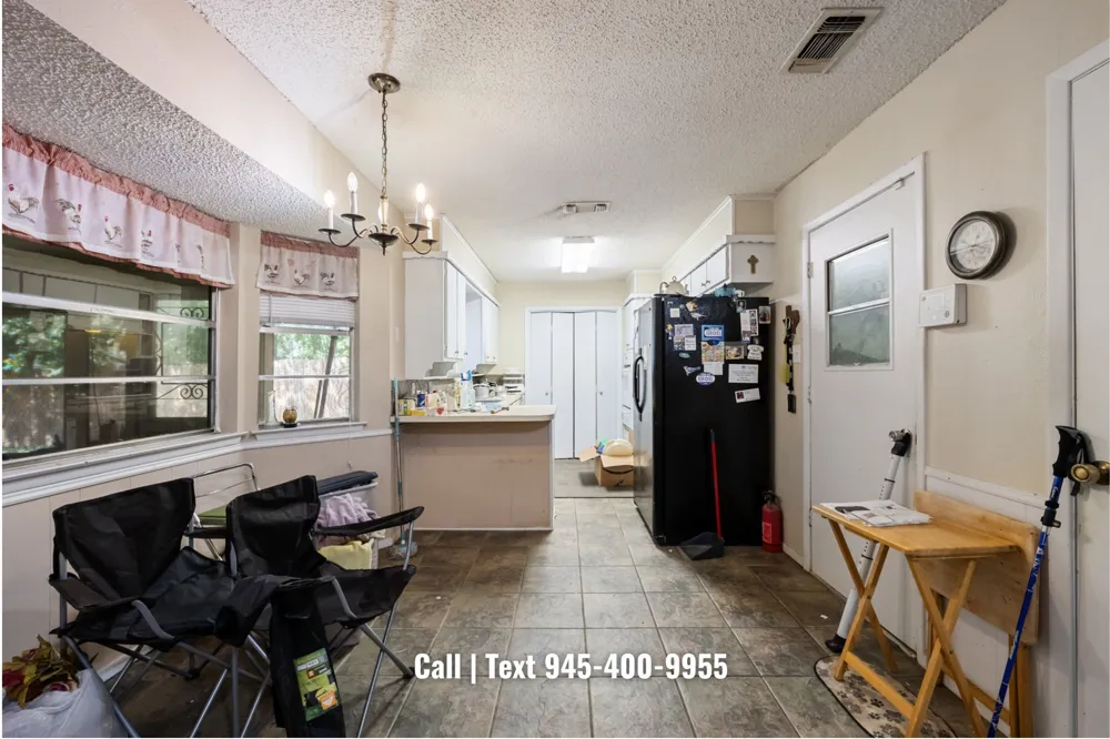 913 Redbud Street Crowley, TX 76036