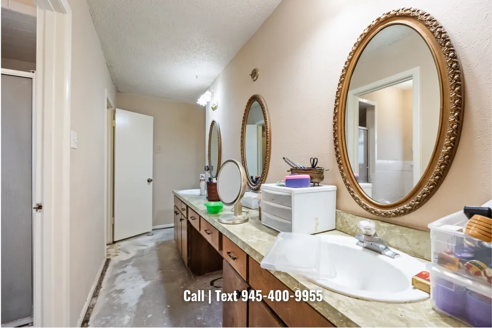 913 Redbud Street Crowley, TX 76036