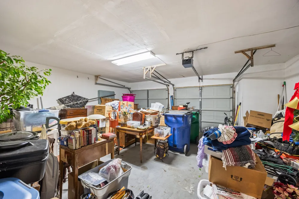 913 Redbud Street Crowley, TX 76036