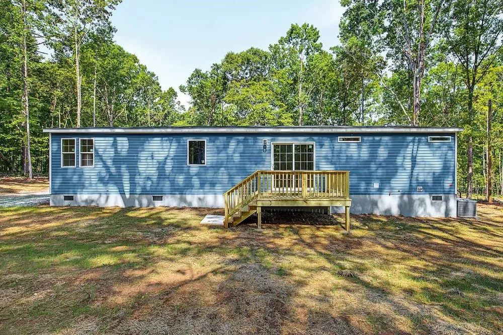 140 B Lakeshore Drive Eatonton, GA 31024