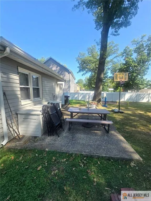 30 Caswell Avenue Fords, NJ 08863
