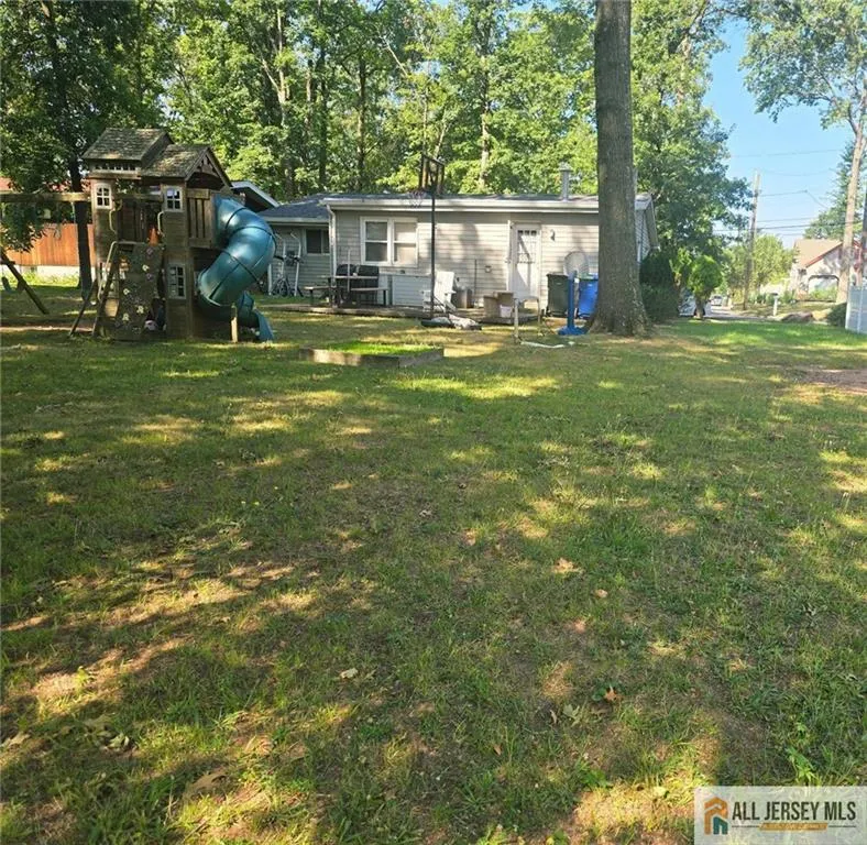 30 Caswell Avenue Fords, NJ 08863