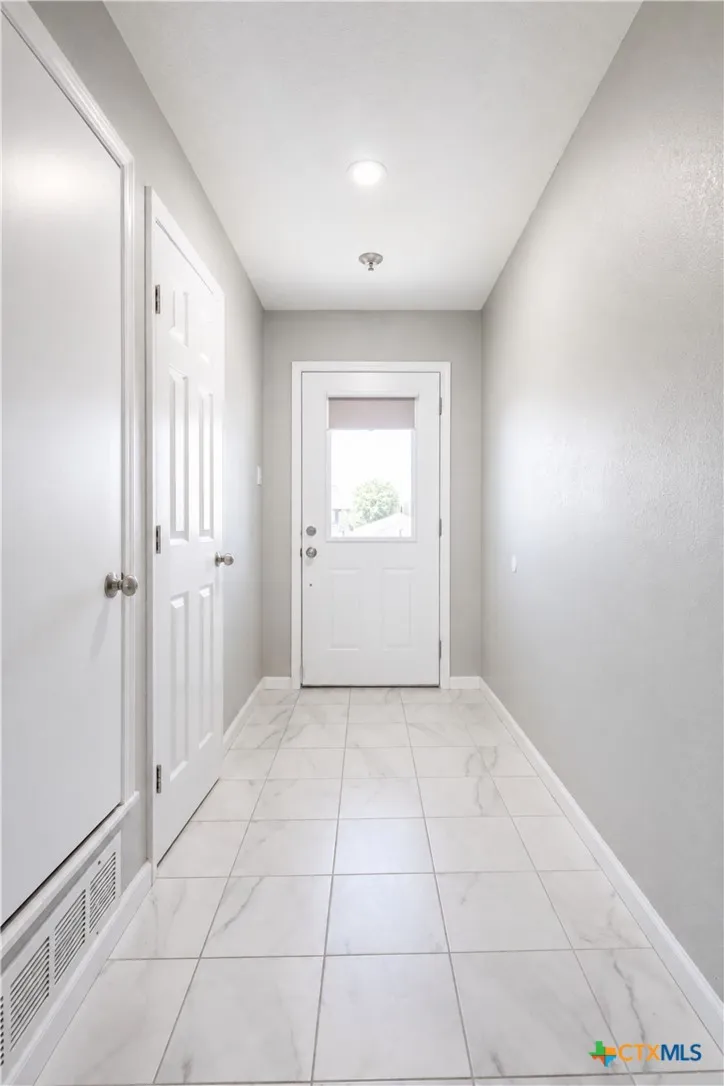 4002 Deer Trail Temple, TX 76504