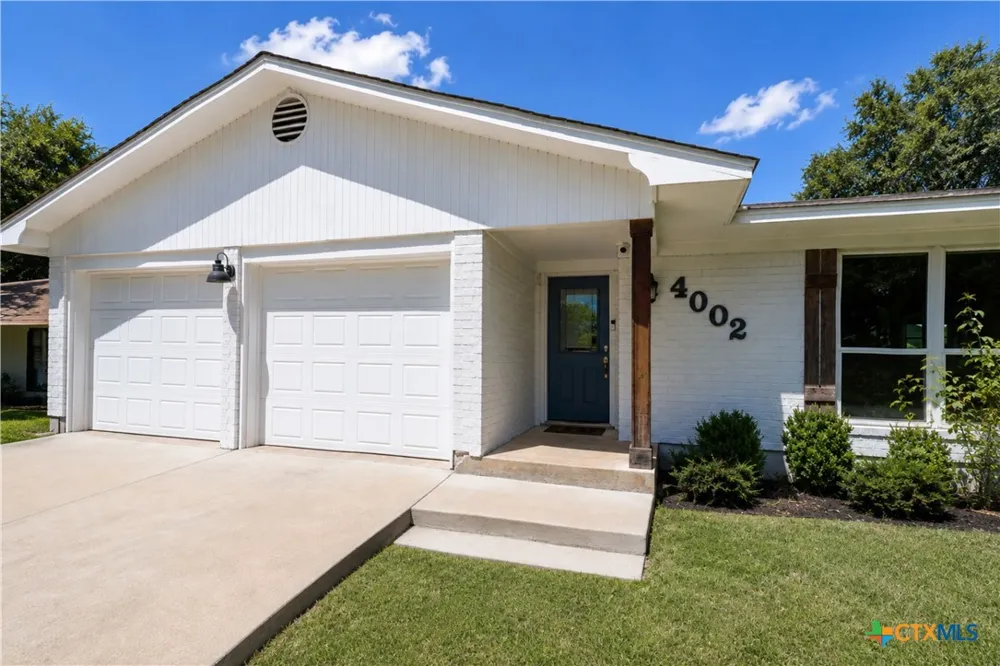 4002 Deer Trail Temple, TX 76504