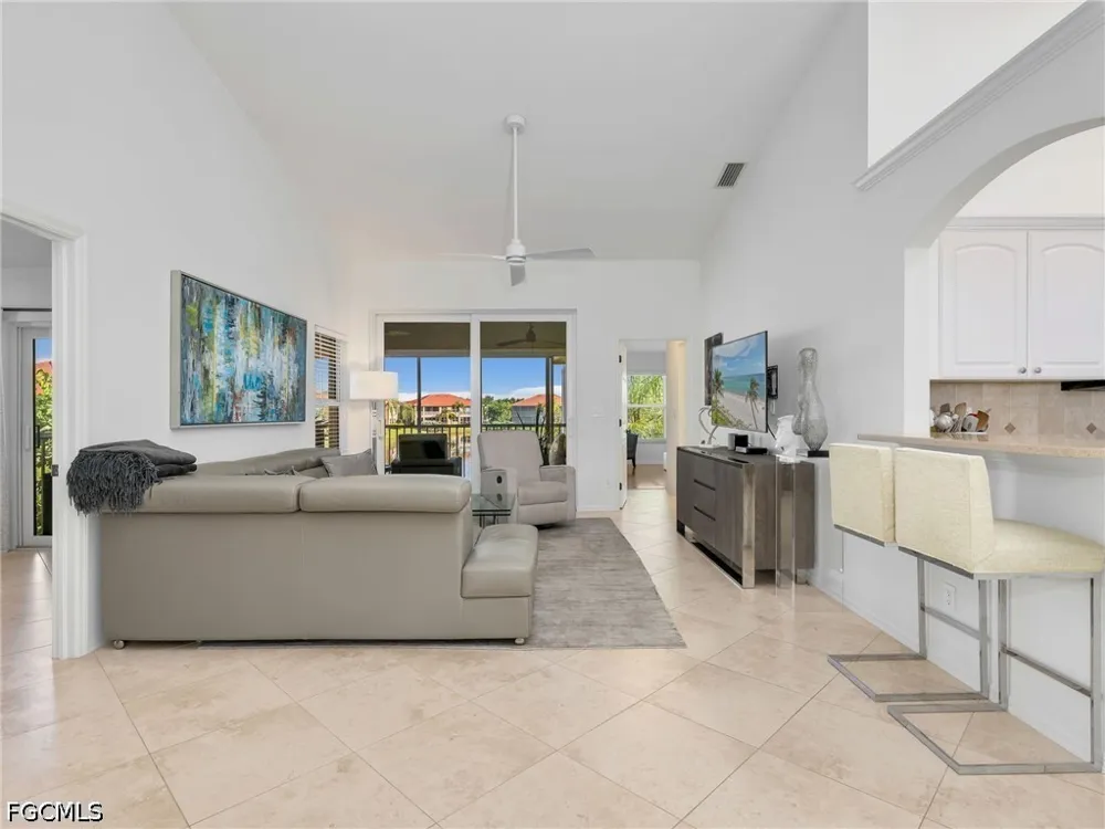 Aspen Creek Lane #201 Naples, FL 34119