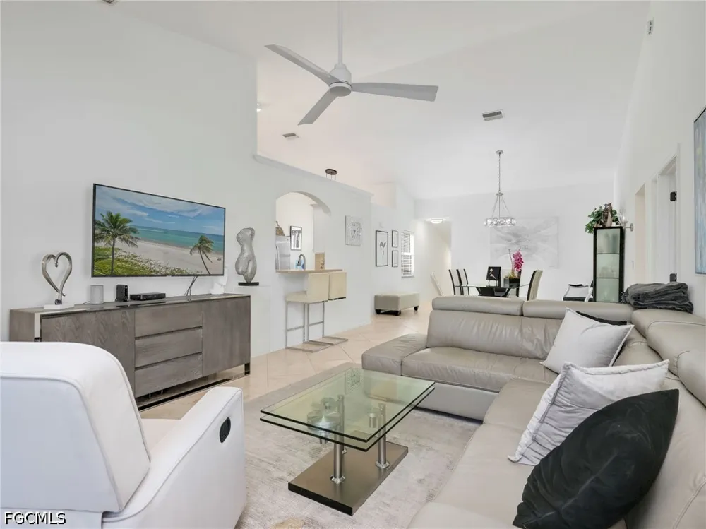 Aspen Creek Lane #201 Naples, FL 34119