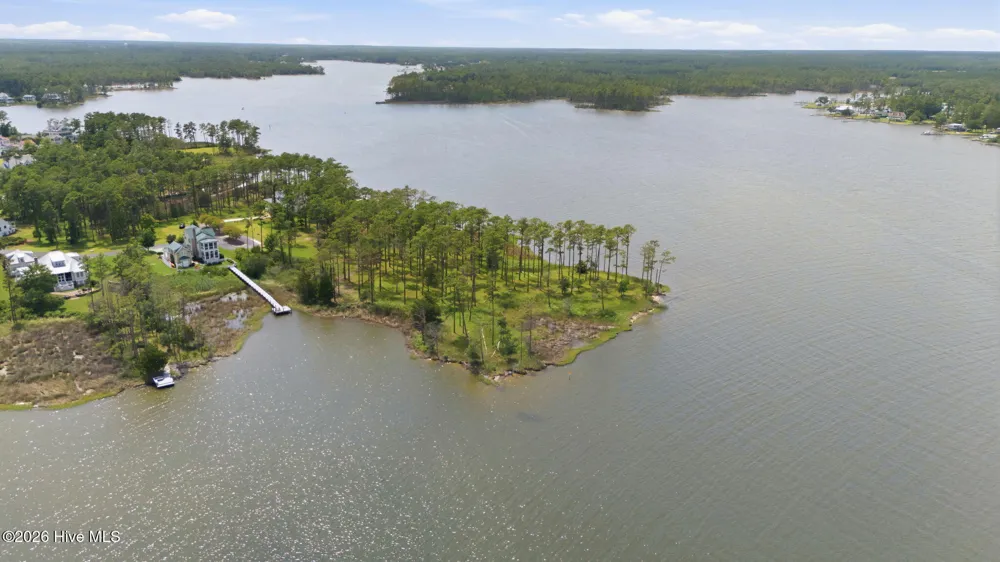232 Oyster Point Road Oriental, NC 28571