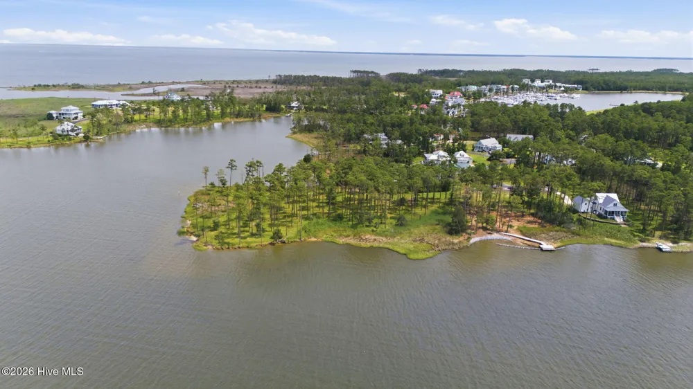 232 Oyster Point Road Oriental, NC 28571