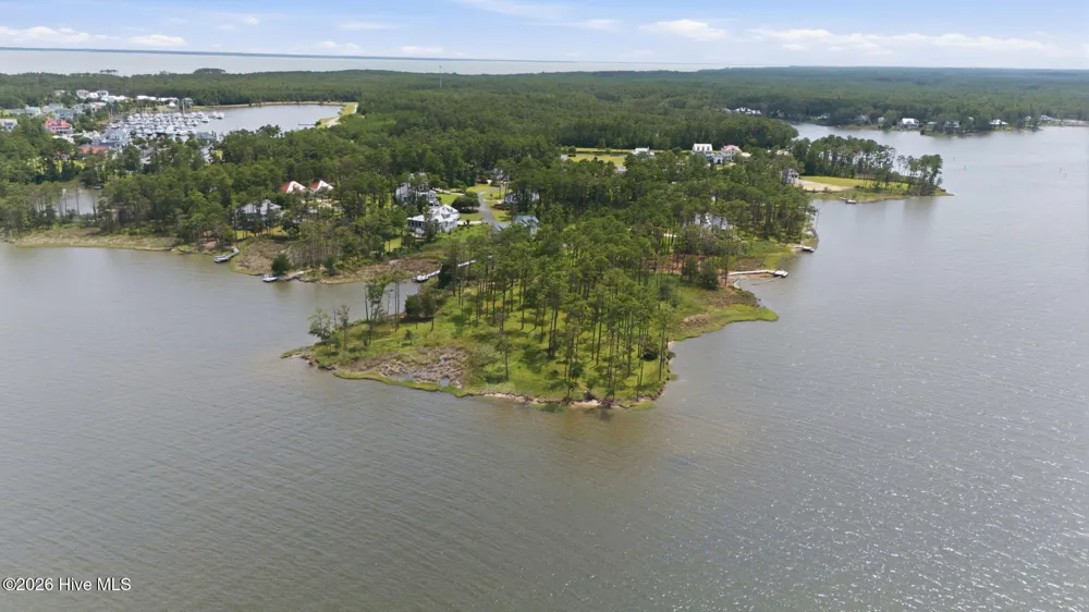 232 Oyster Point Road Oriental, NC 28571