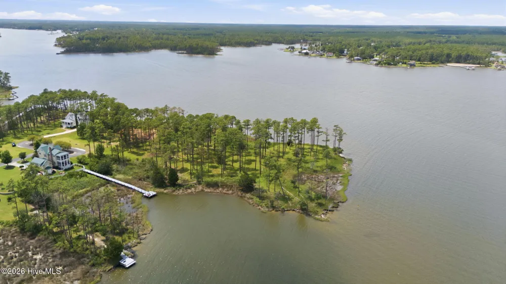 232 Oyster Point Road Oriental, NC 28571